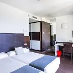 Alda Carril 4*