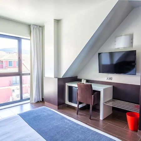 فندق Alda Carril 4*