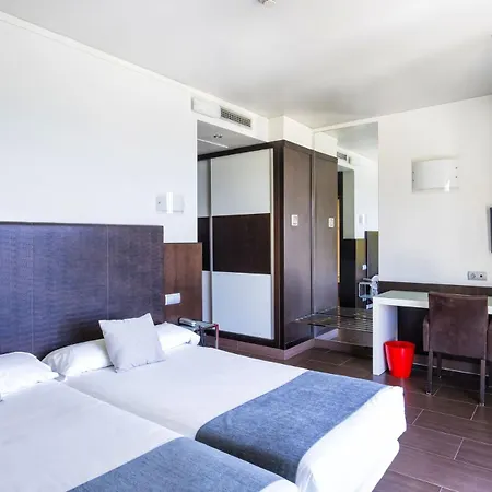 Alda Carril 4*